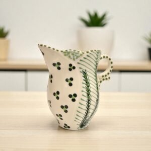 Piccola lattiera in ceramica