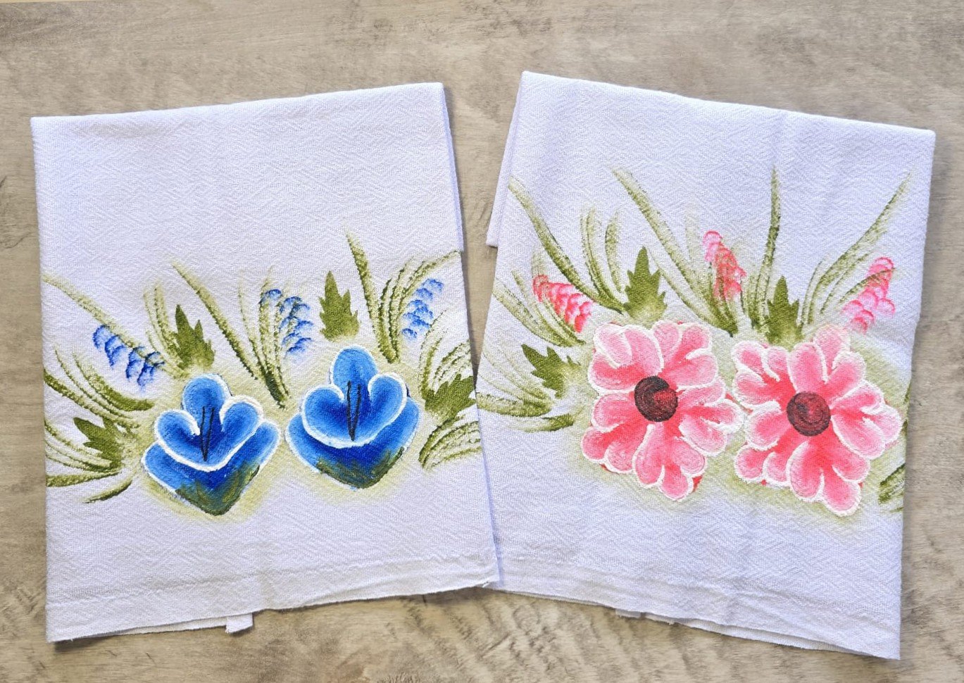 Set di 2 strofinacci in cotone decorati a mano - Imagem 2